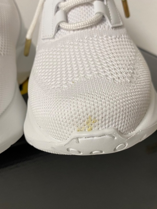 Donald Trump POTUS 45 White Sneakers M5/W6.5 • With Box & Card • Gold Accent